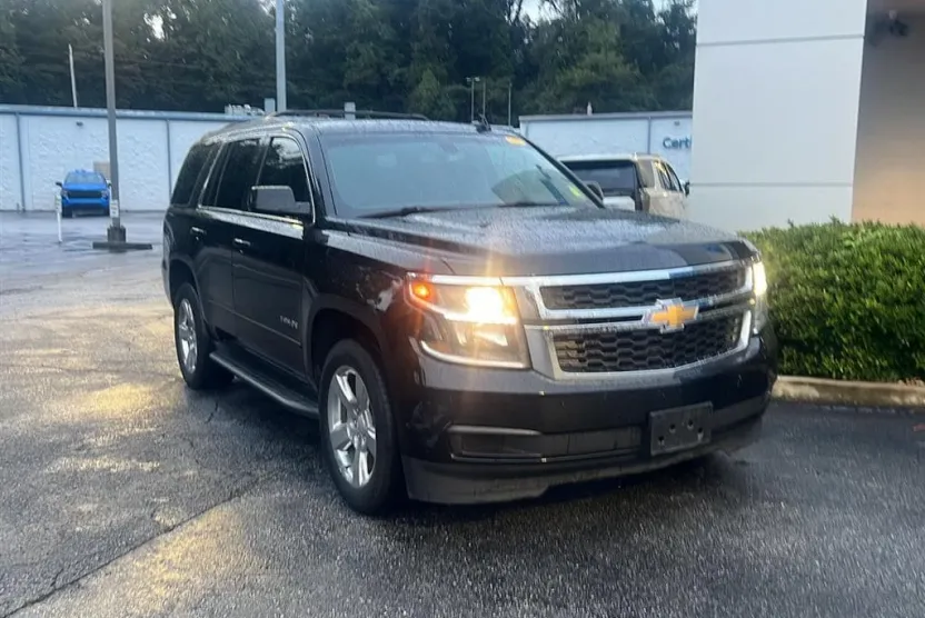 2018 Chevrolet Tahoe LS photo 1