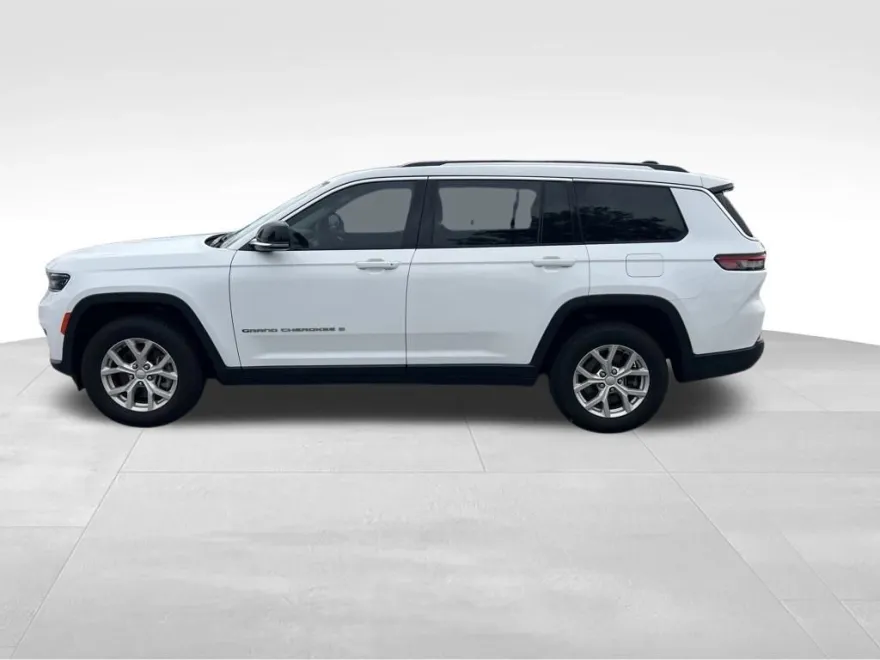 2023 Jeep Grand Cherokee Limited photo 1
