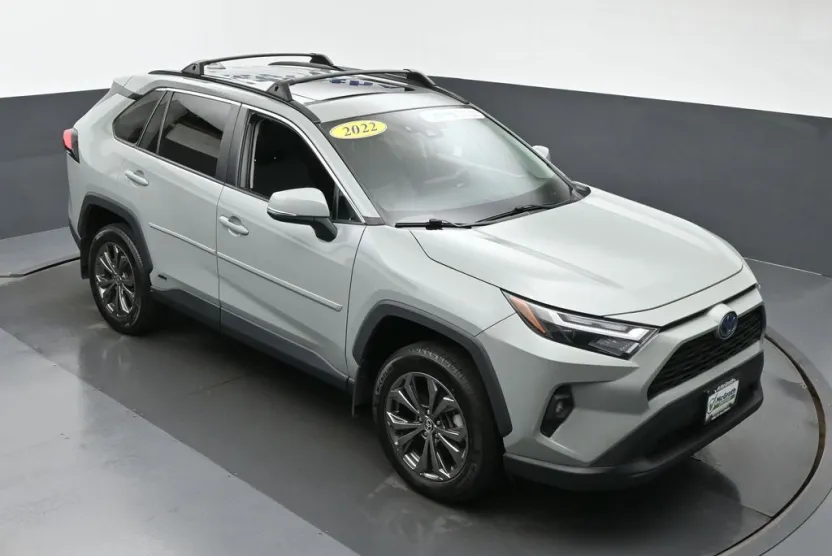 2022 Toyota RAV4 Hybrid XLE Premium photo 1