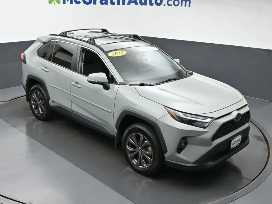 2022 Toyota RAV4 Hybrid XLE Premium photo 1