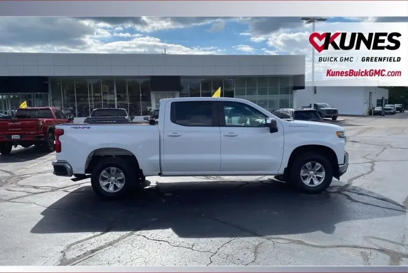 2020 Chevrolet Silverado 1500 LT photo 1