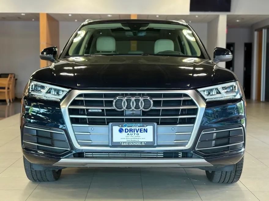 2018 Audi Q5 TFSI Prestige photo 1