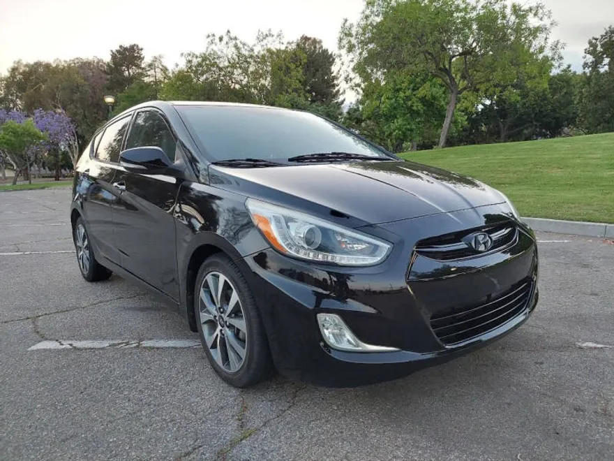 2015 Hyundai Accent Sport photo 1