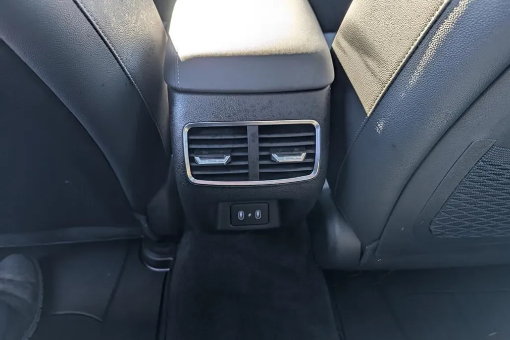 2024 Hyundai Sonata Hybrid Limited photo 1
