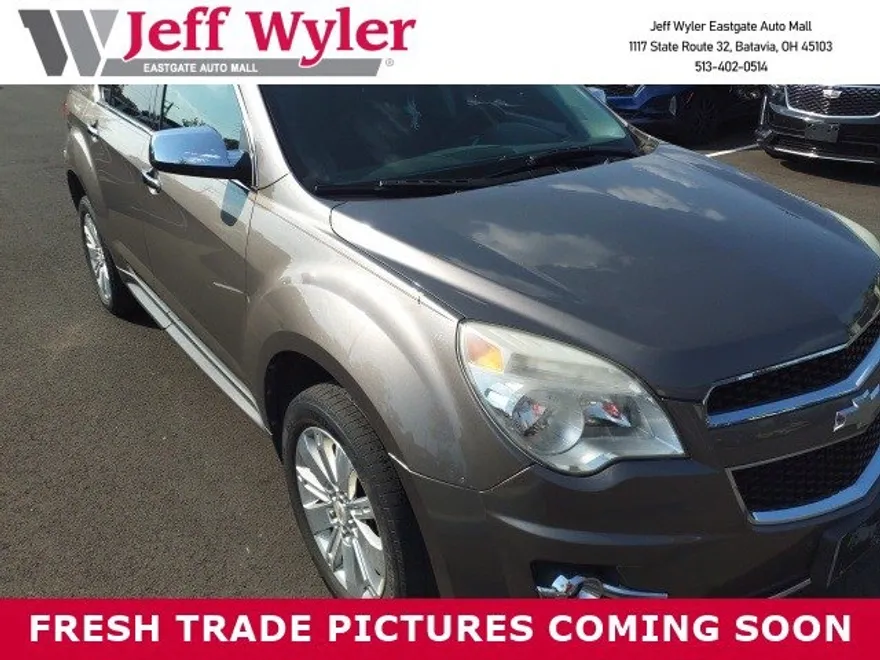 2011 Chevrolet Equinox LT photo 1