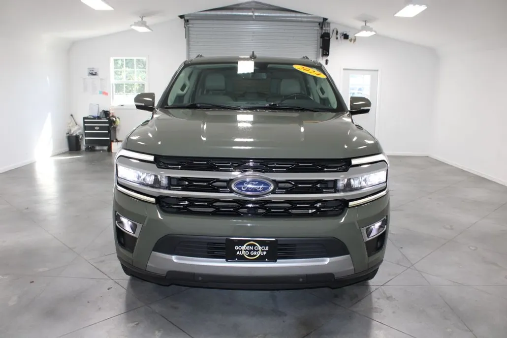 2024 Ford Expedition MAX Limited photo 1
