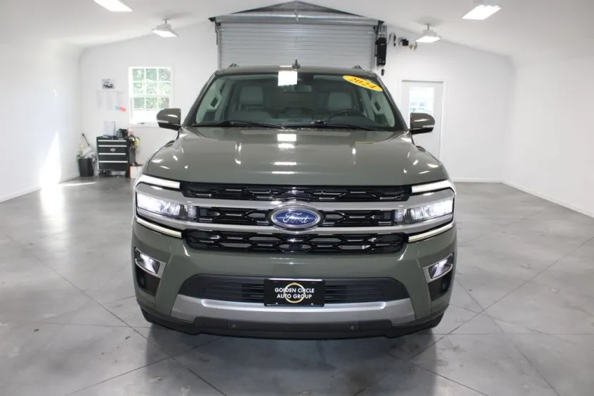 2024 Ford Expedition MAX Limited photo 1