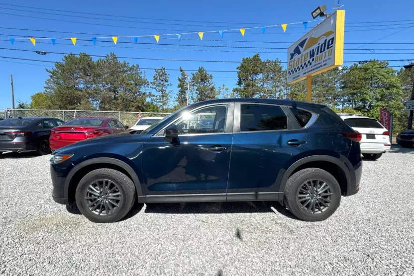 2021 Mazda CX-5 Touring photo 1