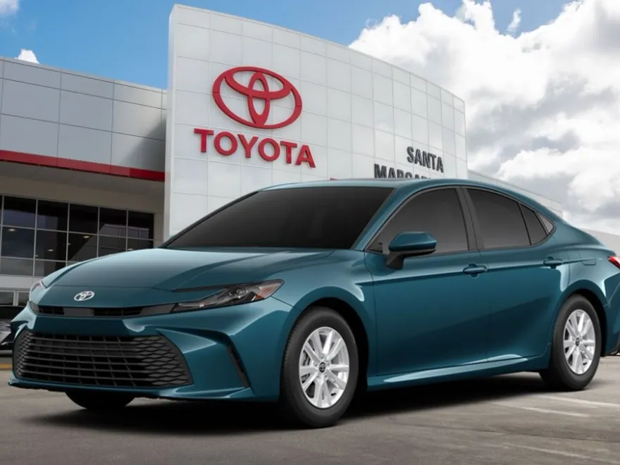 2025 Toyota Camry LE photo 1