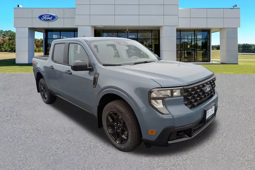 2025 Ford Maverick XLT photo 1