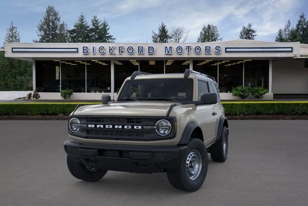 2025 Ford Bronco Base photo 1