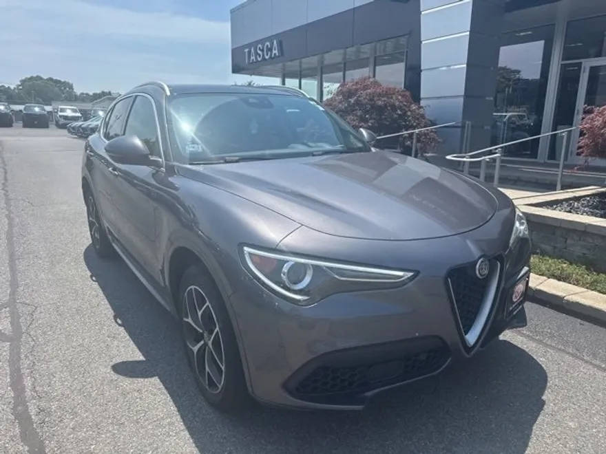 2020 Alfa Romeo Stelvio Ti photo 1