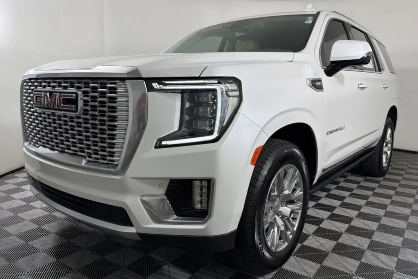 2022 Gmc Yukon Denali photo 1