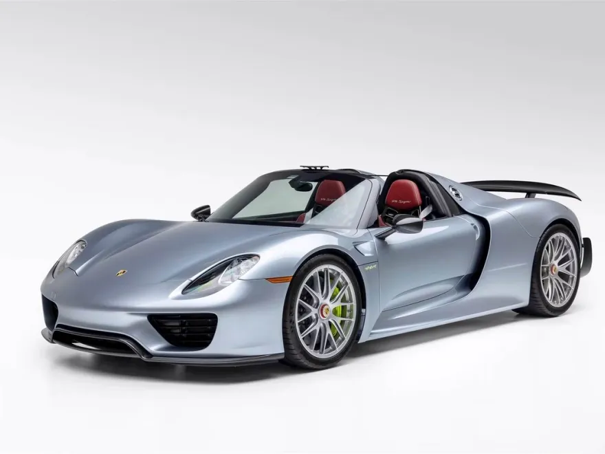2015 Porsche 918 Spyder photo 1