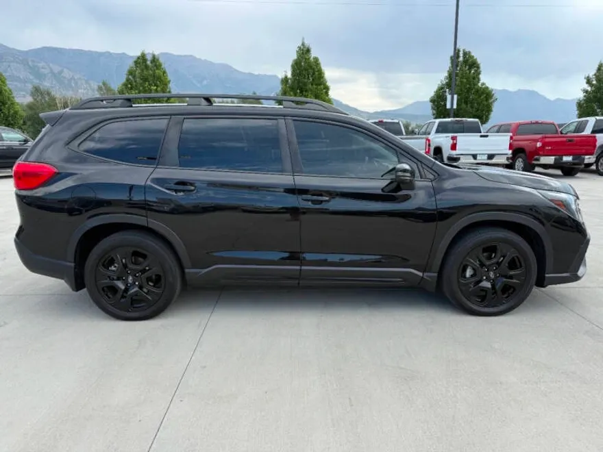 2023 Subaru Ascent Touring photo 1