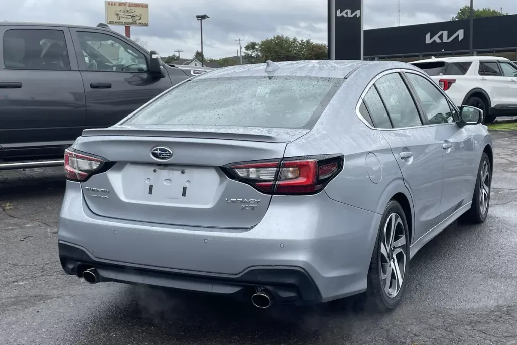 2021 Subaru Legacy Limited XT photo 1