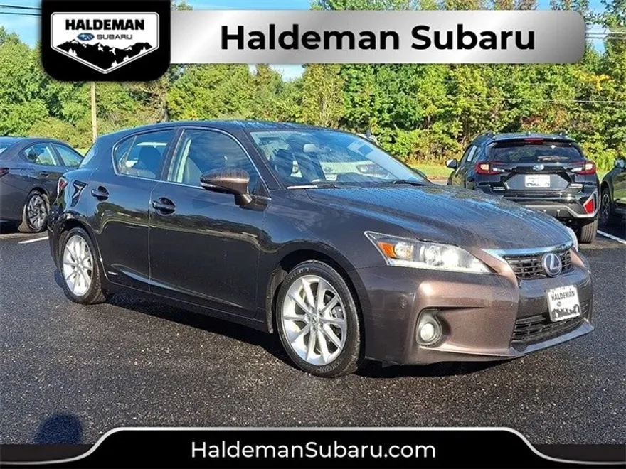 2012 Lexus CT 200h photo 1
