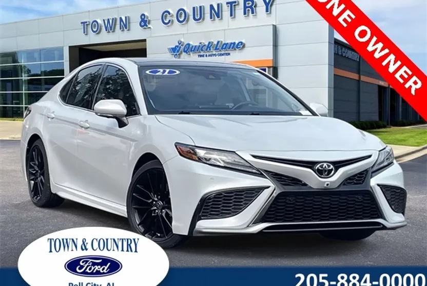 2021 Toyota Camry XSE photo 1
