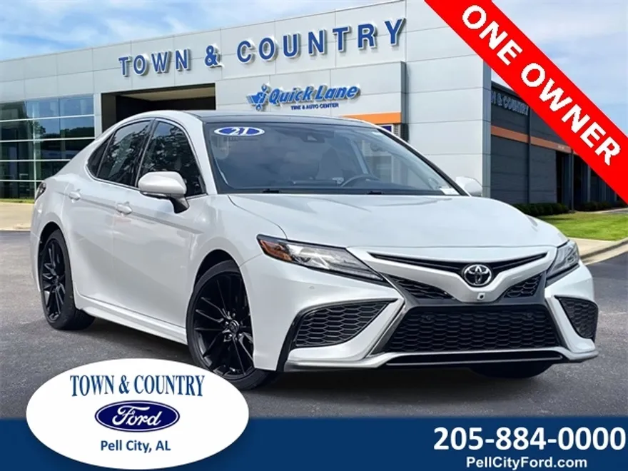 2021 Toyota Camry XSE photo 1