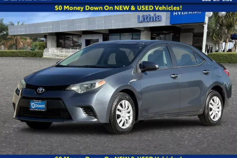 2015 Toyota Corolla L photo 1
