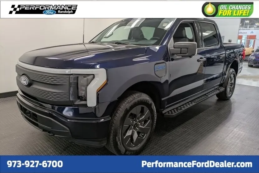 2024 Ford F-150 Lightning XLT photo 1