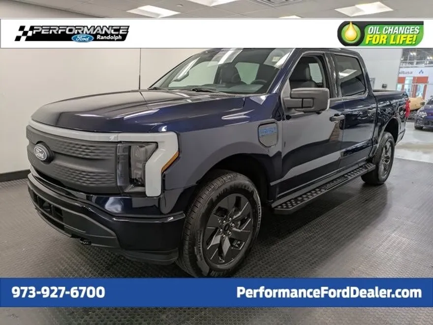 2024 Ford F-150 Lightning XLT photo 1
