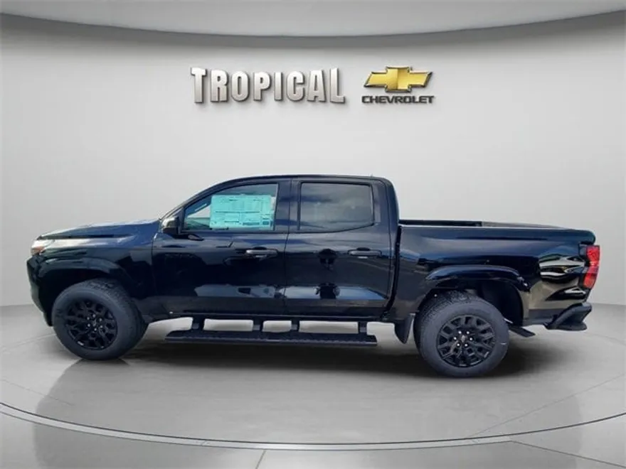 2026 Chevrolet Colorado Work Truck photo 1