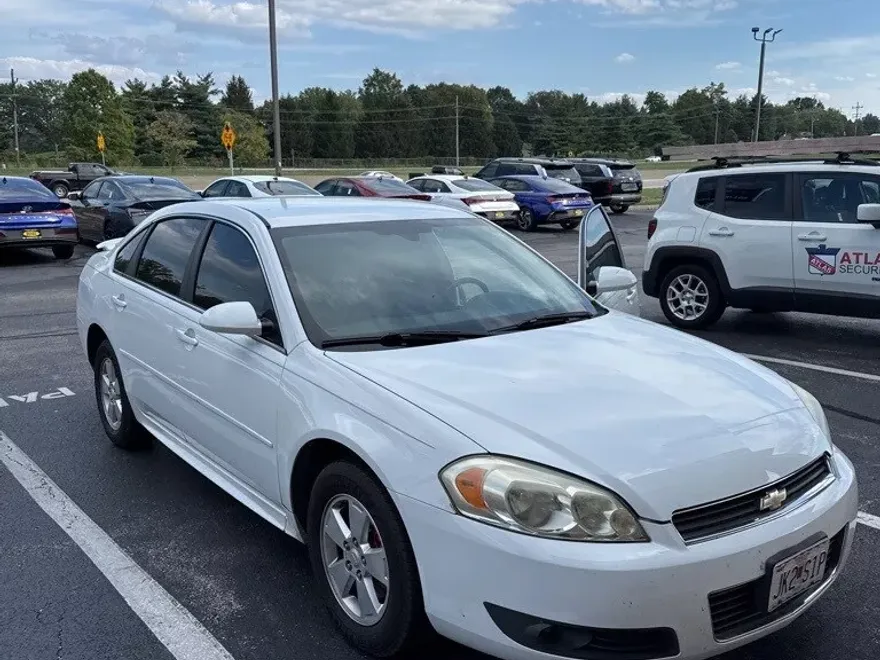 2011 Chevrolet Impala photo 1