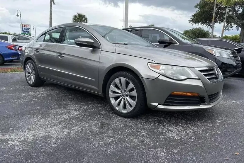 2012 Volkswagen CC Sport photo 1