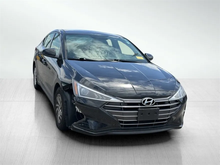 2019 Hyundai Elantra SE photo 1