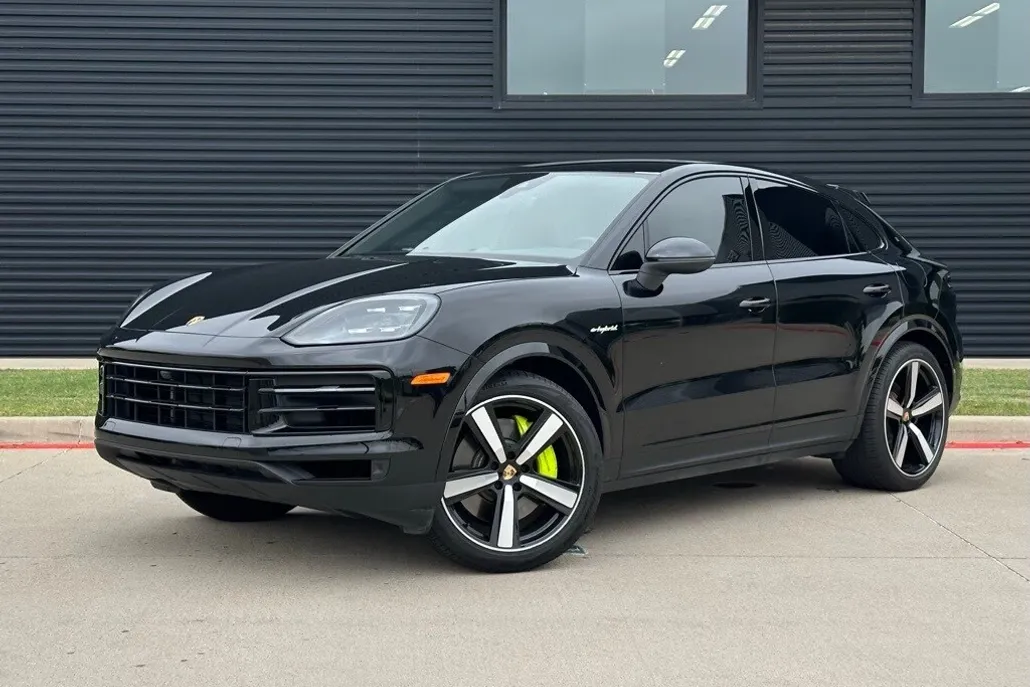 2024 Porsche Cayenne E-Hybrid Coupe photo 1
