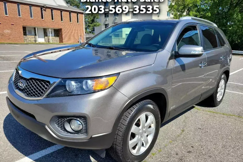 2013 Kia Sorento LX photo 1