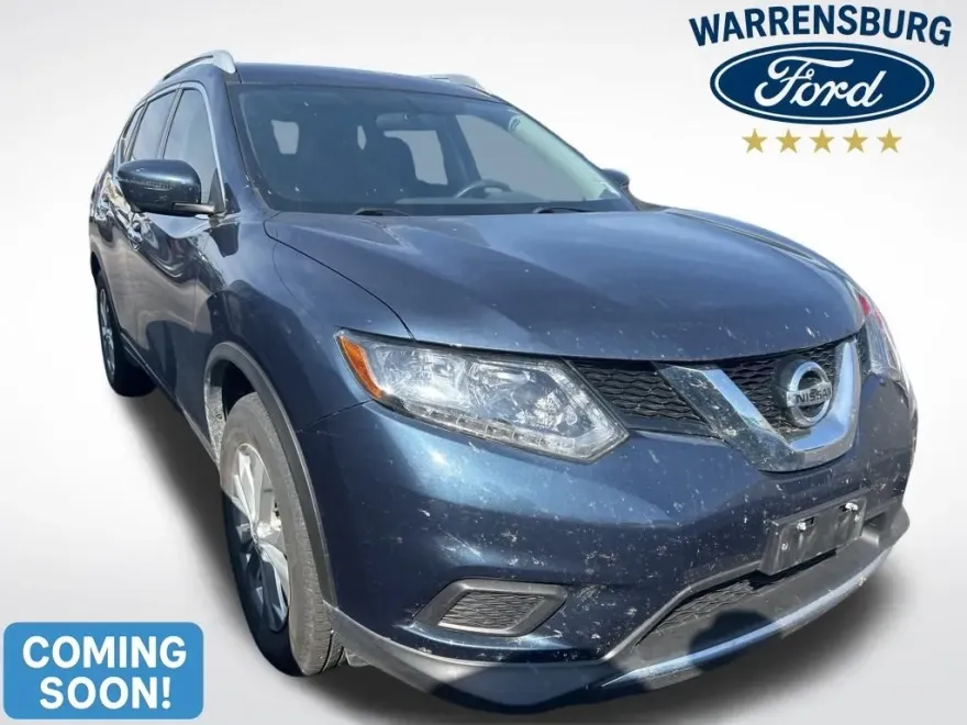 2016 Nissan Rogue SV photo 1