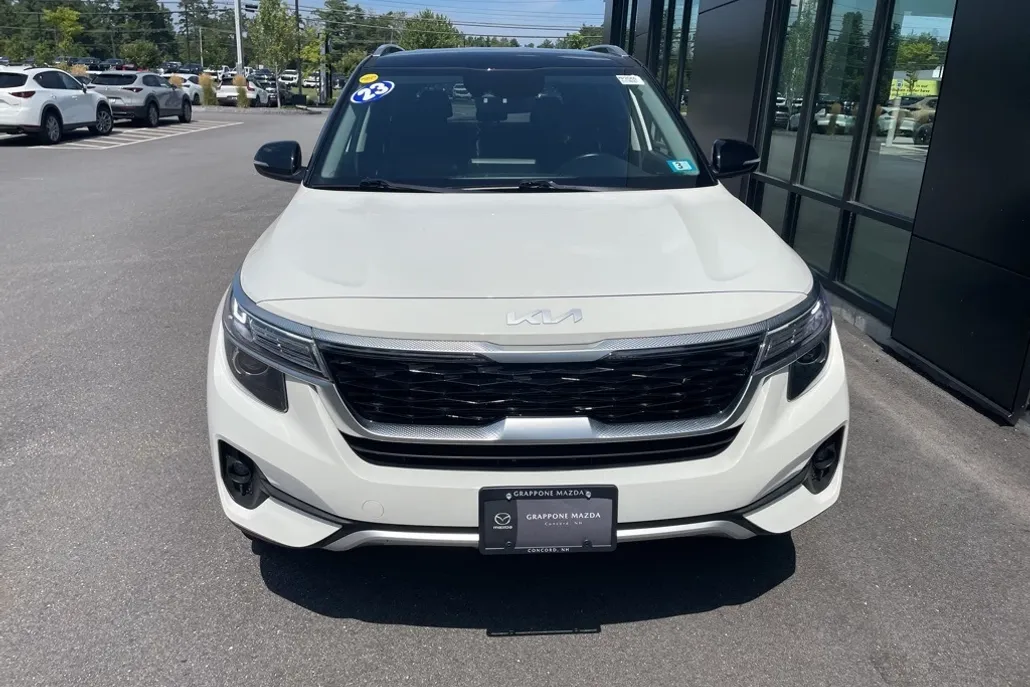 2023 Kia Seltos S photo 1