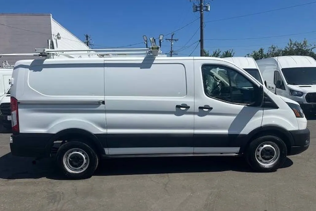 2021 Ford Transit Cargo Van photo 1