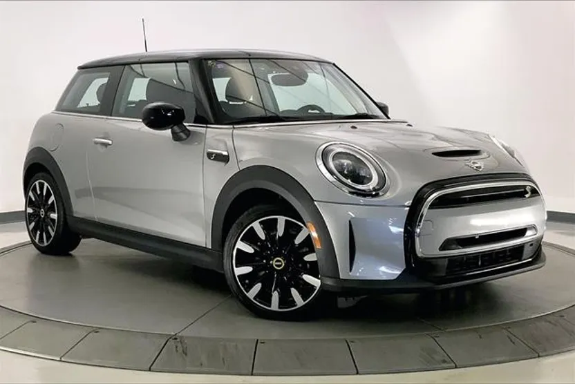 2024 Mini Cooper 2 Door Hardtop SE photo 1