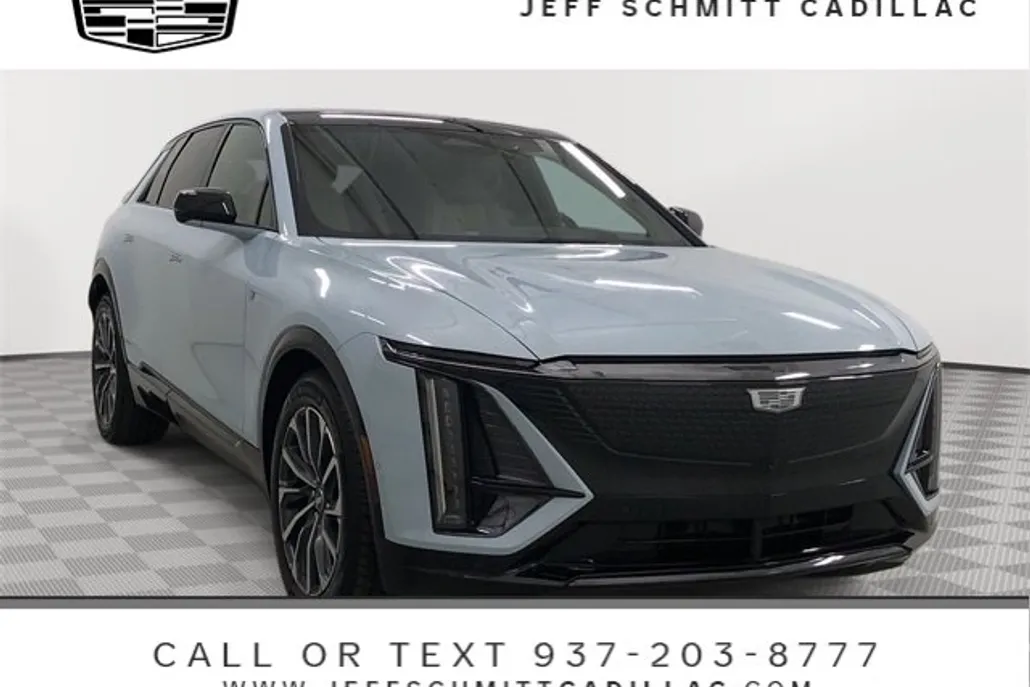 2024 Cadillac Lyriq Sport photo 1