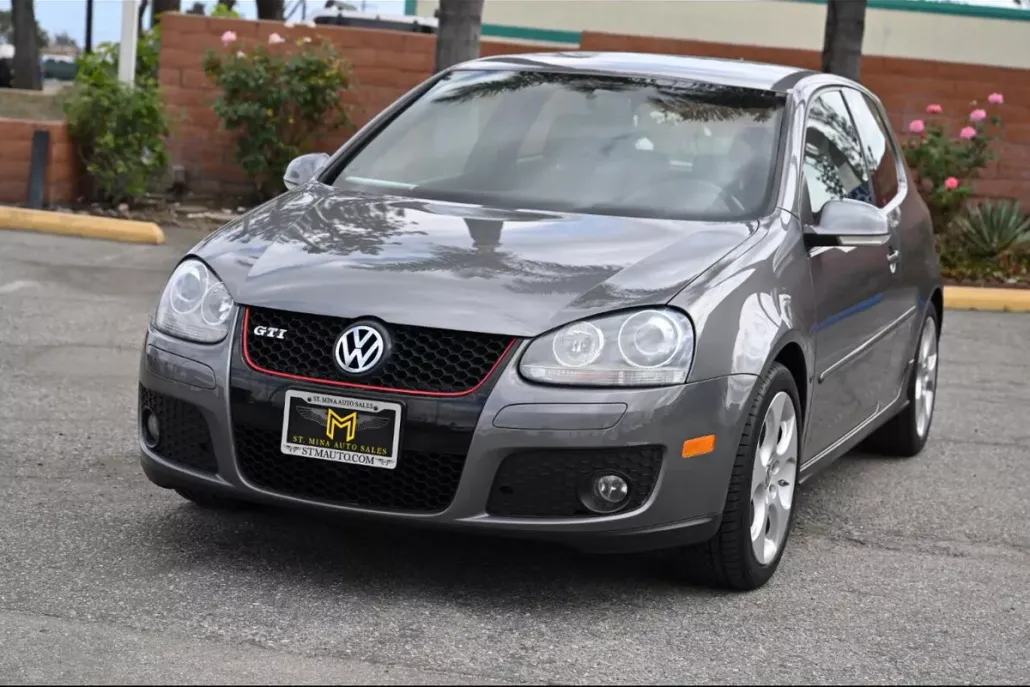 2009 Volkswagen Golf GTI photo 1