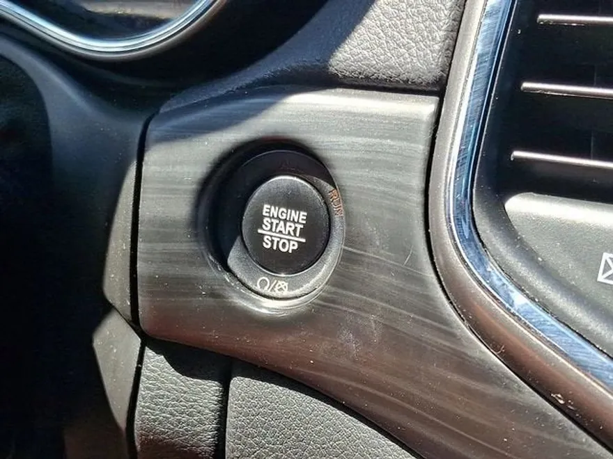 2021 Jeep Grand Cherokee Freedom photo 1