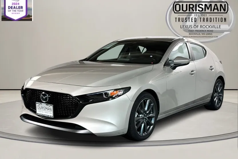 2022 Mazda Mazda3 Select Hatchback photo 1