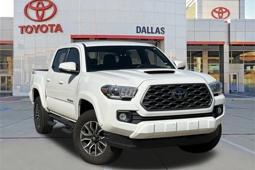 2023 Toyota Tacoma TRD Sport photo 1
