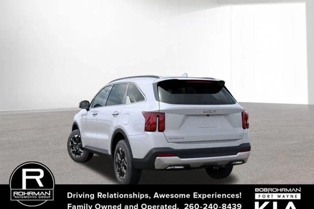 2026 Kia Sorento S photo 1