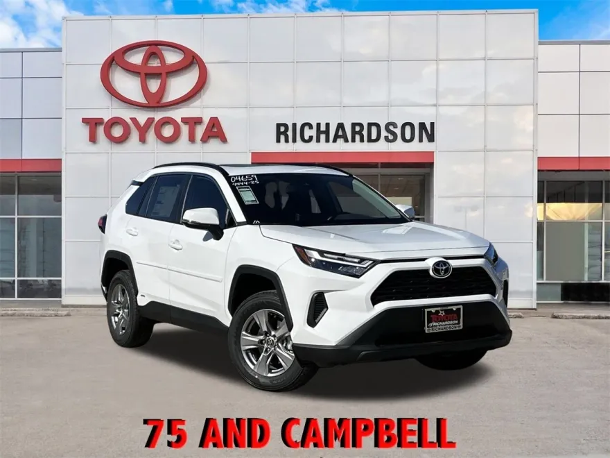 2025 Toyota RAV4 Hybrid XLE photo 1