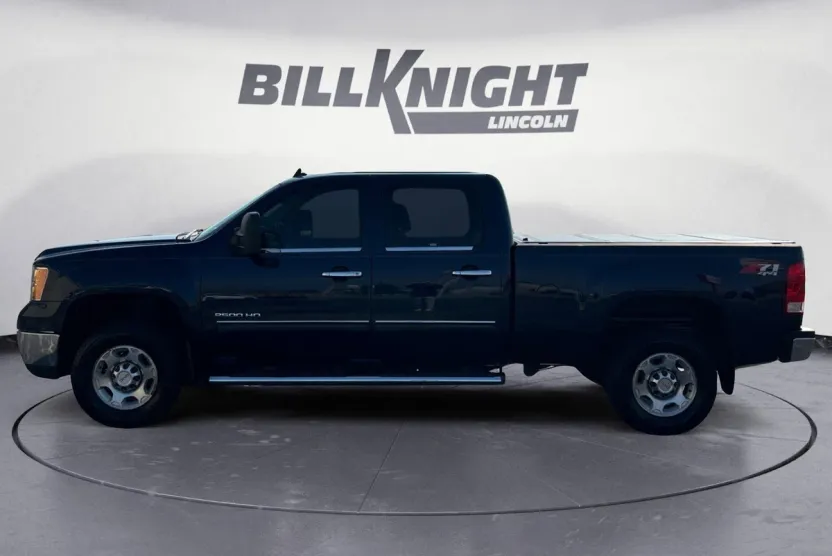 2010 Gmc Sierra SLT photo 1