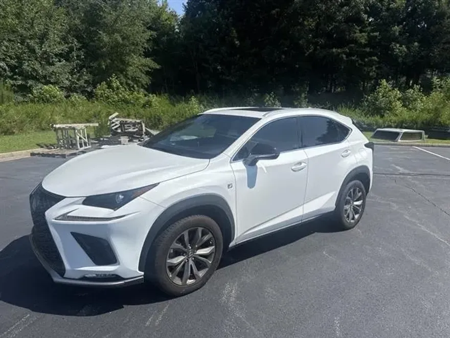2018 Lexus NX 300 Luxury photo 1
