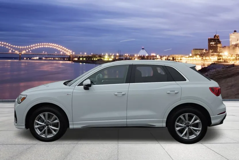 2024 Audi Q3 S line Premium 45 TFSI photo 1