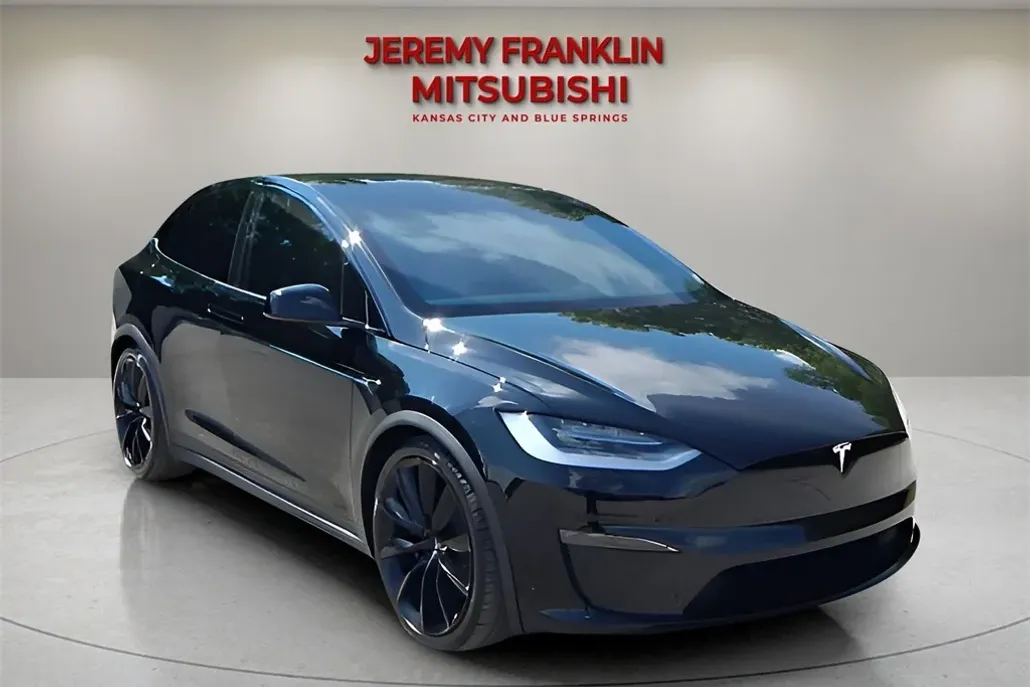 2022 Tesla Model X Plaid photo 1