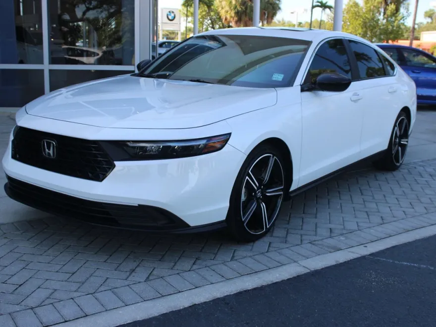 2025 Honda Accord Hybrid Sport photo 1