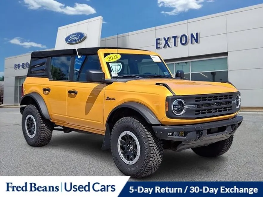2022 Ford Bronco Base photo 1