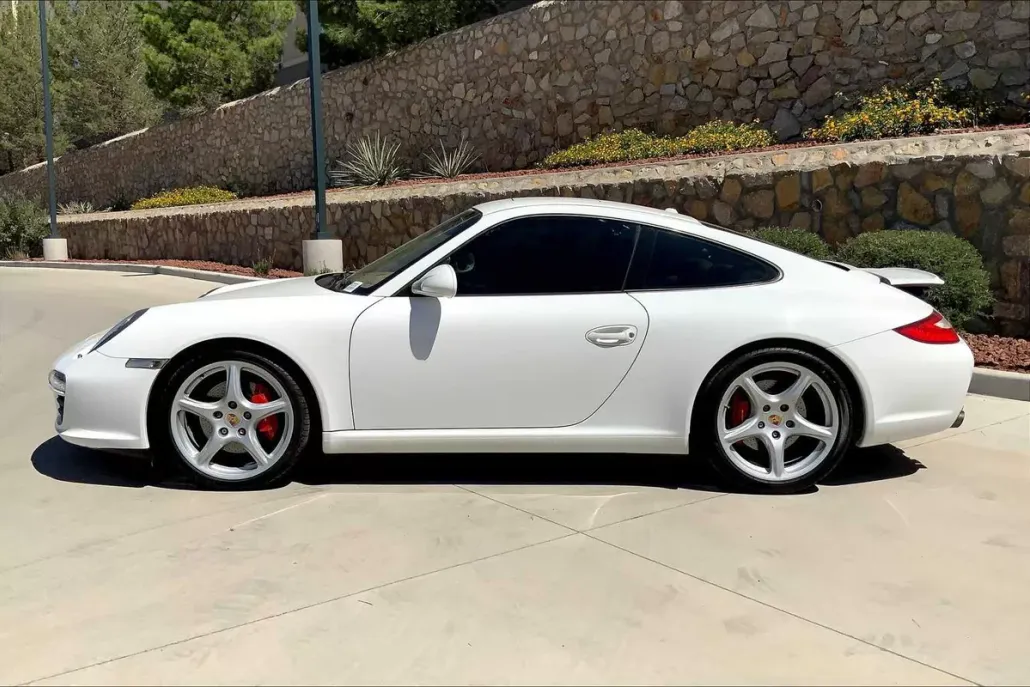 2010 Porsche 911 S photo 1